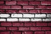Латвия на границе с Россией закрыла 2 пункта пропуска