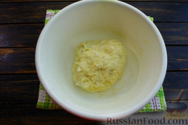 Домашняя яичная лапша на молочной сыворотке, с сыром